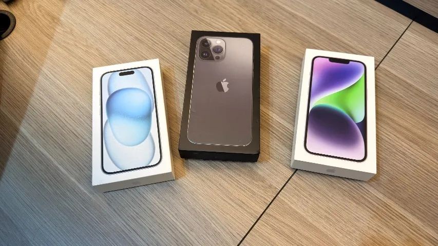Iphone 15 128gb por 2800 ou Iphone 14 128gb por 2600,00 Todos extremamente novos s/ riscos - Foto 2