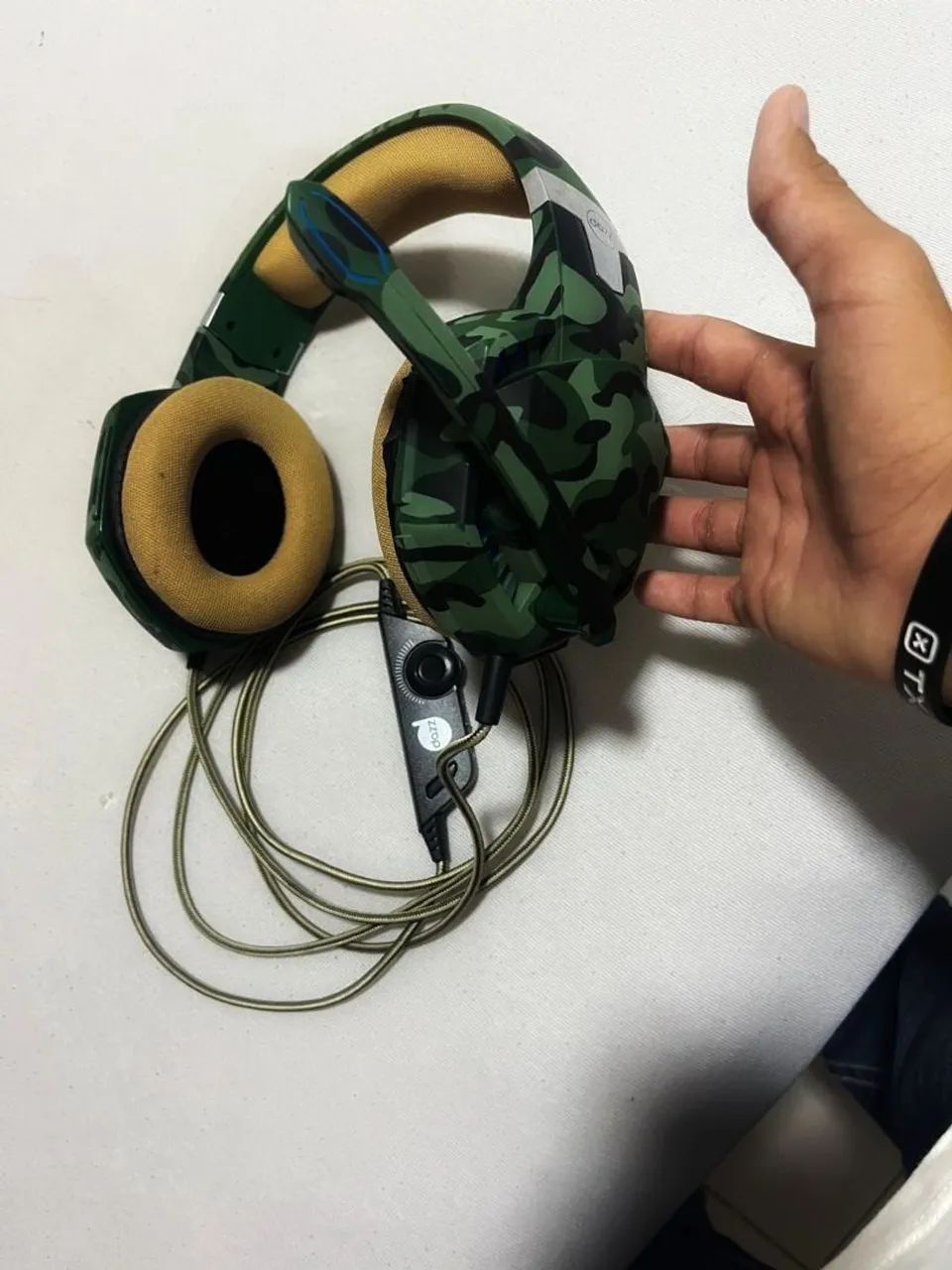 Fone gamer novo usado 10 vezes em boa condição em Uberlândia Minas Gerais 