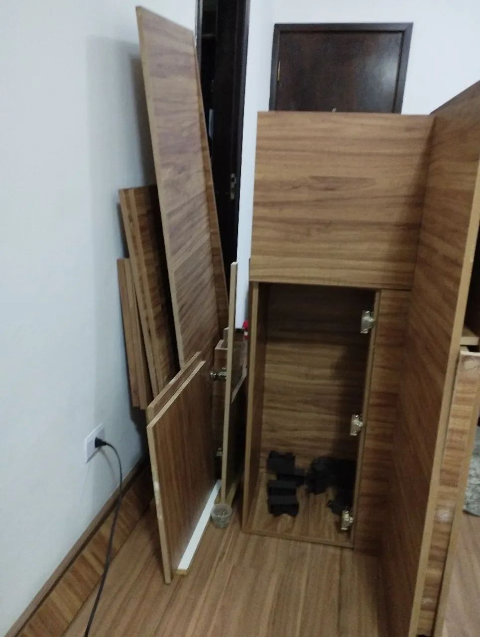 Disassembled German-style corner unit, solid wood484574408454318082