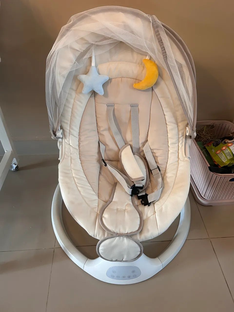 Cadeira de balanço de bebê automática  - Foto 2