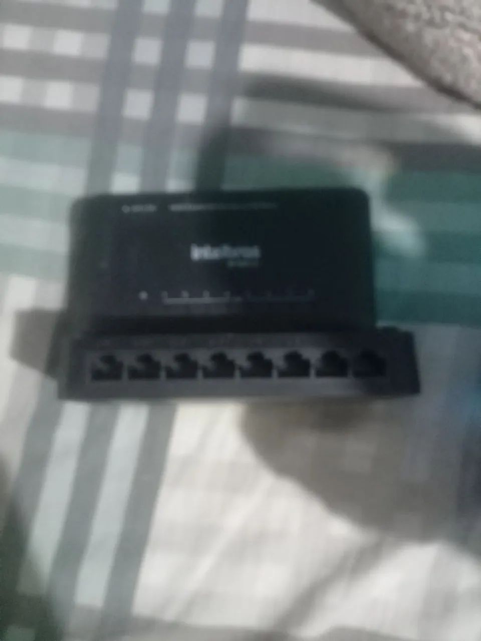 Vendo 2 Switch 8 portas Ethernet fast PoE - Foto 3