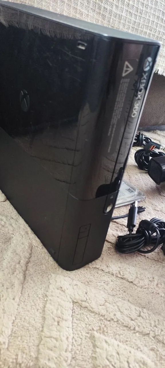 Xbox 360 Slim "DESBLOQUEADO"