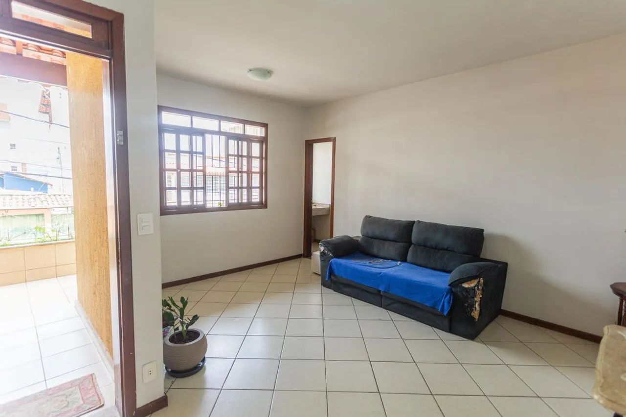 Casa à Venda - União, 4 Quartos, 400 m2