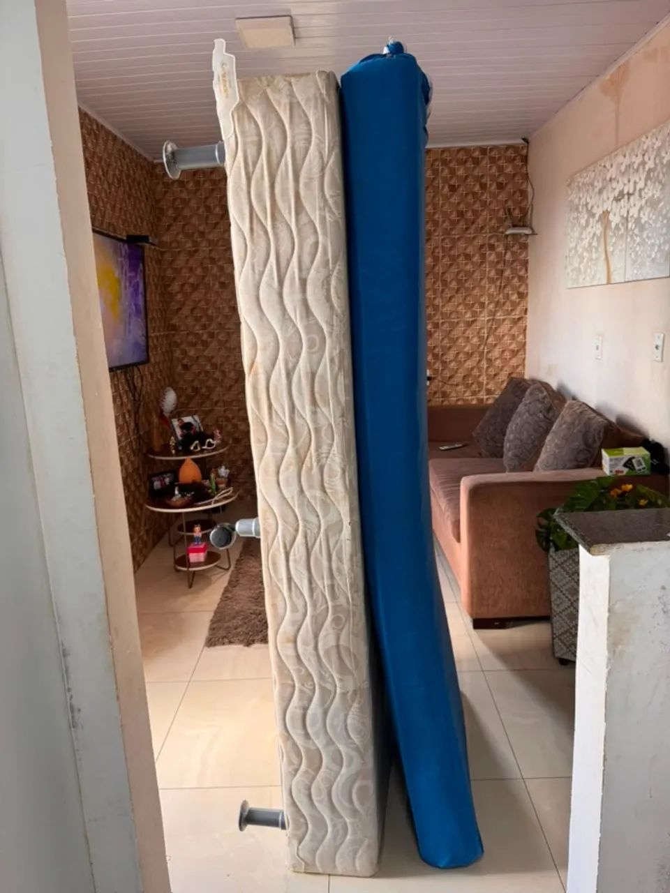 Cama Box com Colchão de Solteiro Ortobom Usada