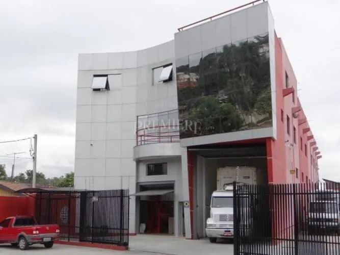 Prédio Comercial para alugar, 2300 m² - Uberaba - Curitiba/PR.