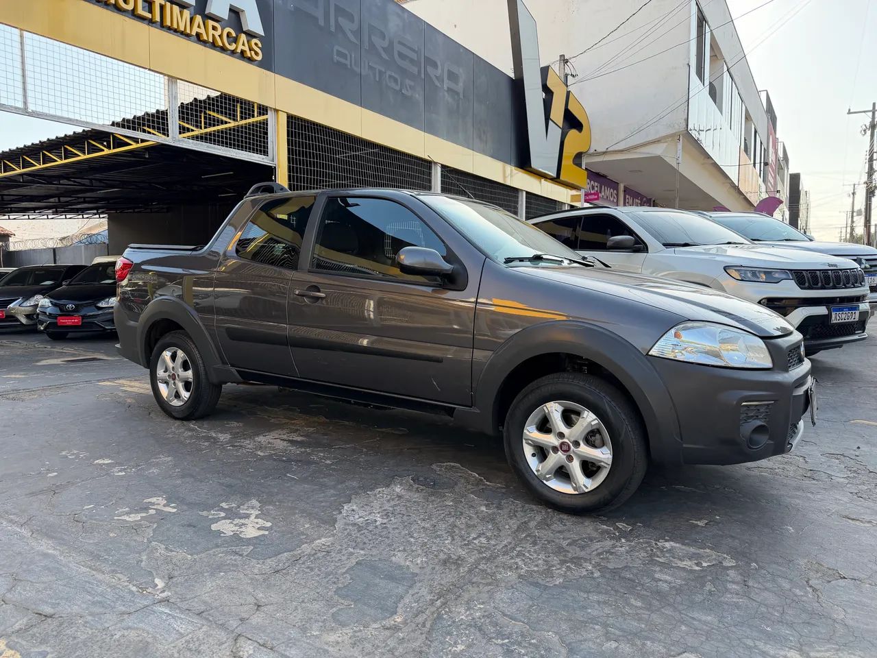 Fiat Strada Freedom 1.4 Flex 8V CD 2020 - Foto 4