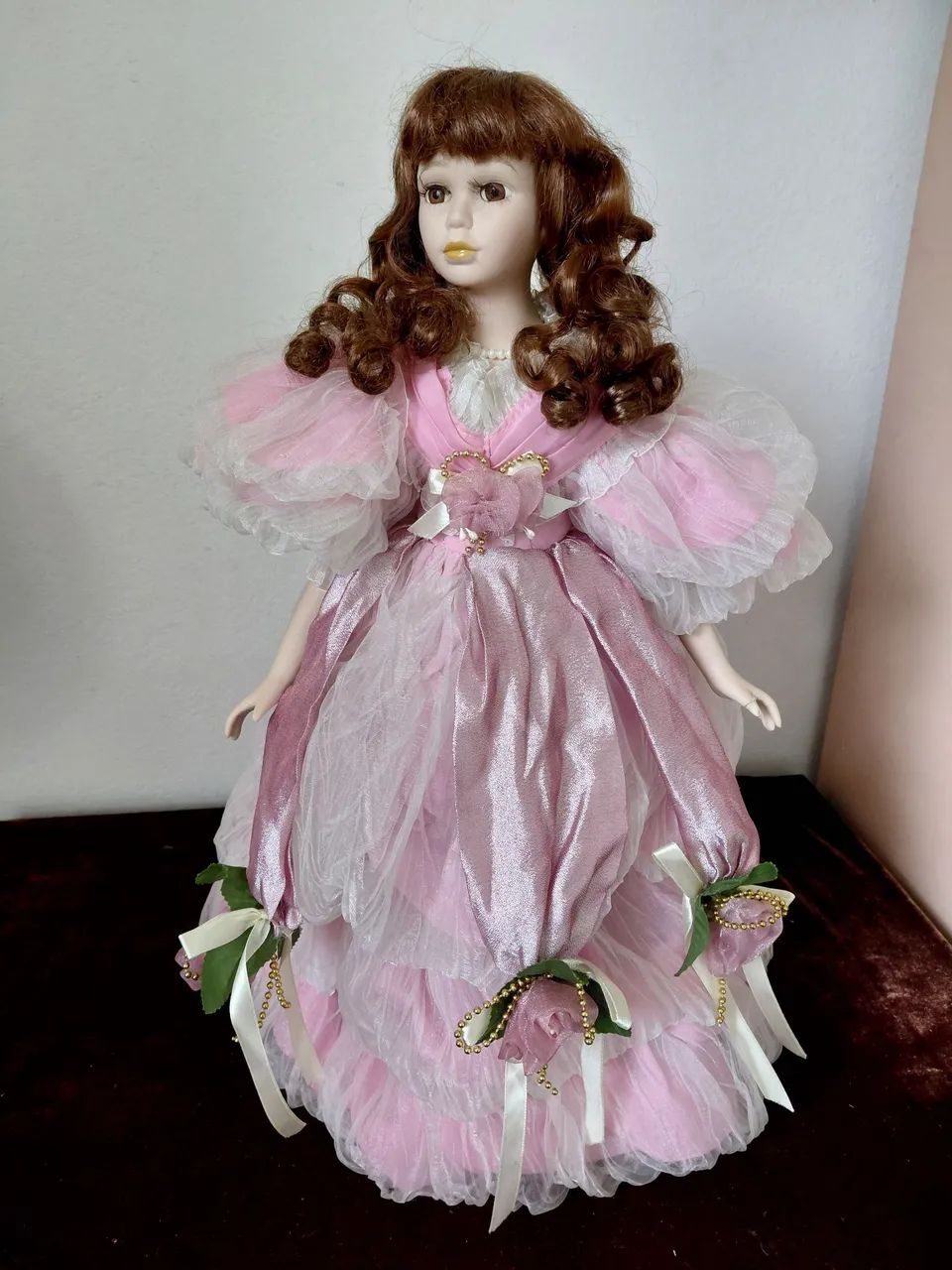 Boneca de porcelana de 45 cm