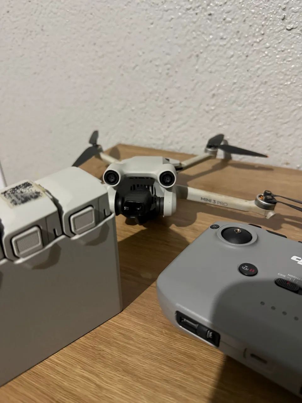 DJI Mini 3 Pro Fly More + Bateria Plus - Foto 3