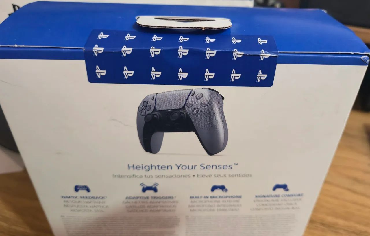 Controle PS5 DualSense Sterling Silver - Base de brinde  - Foto 5