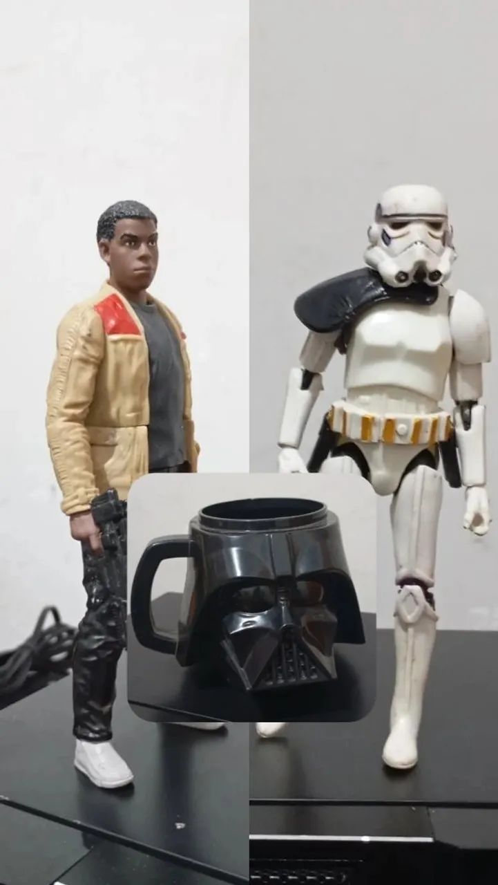 Intens Star Wars ( Finn, Sandtrooper e porta-treco) - Brinquedos e