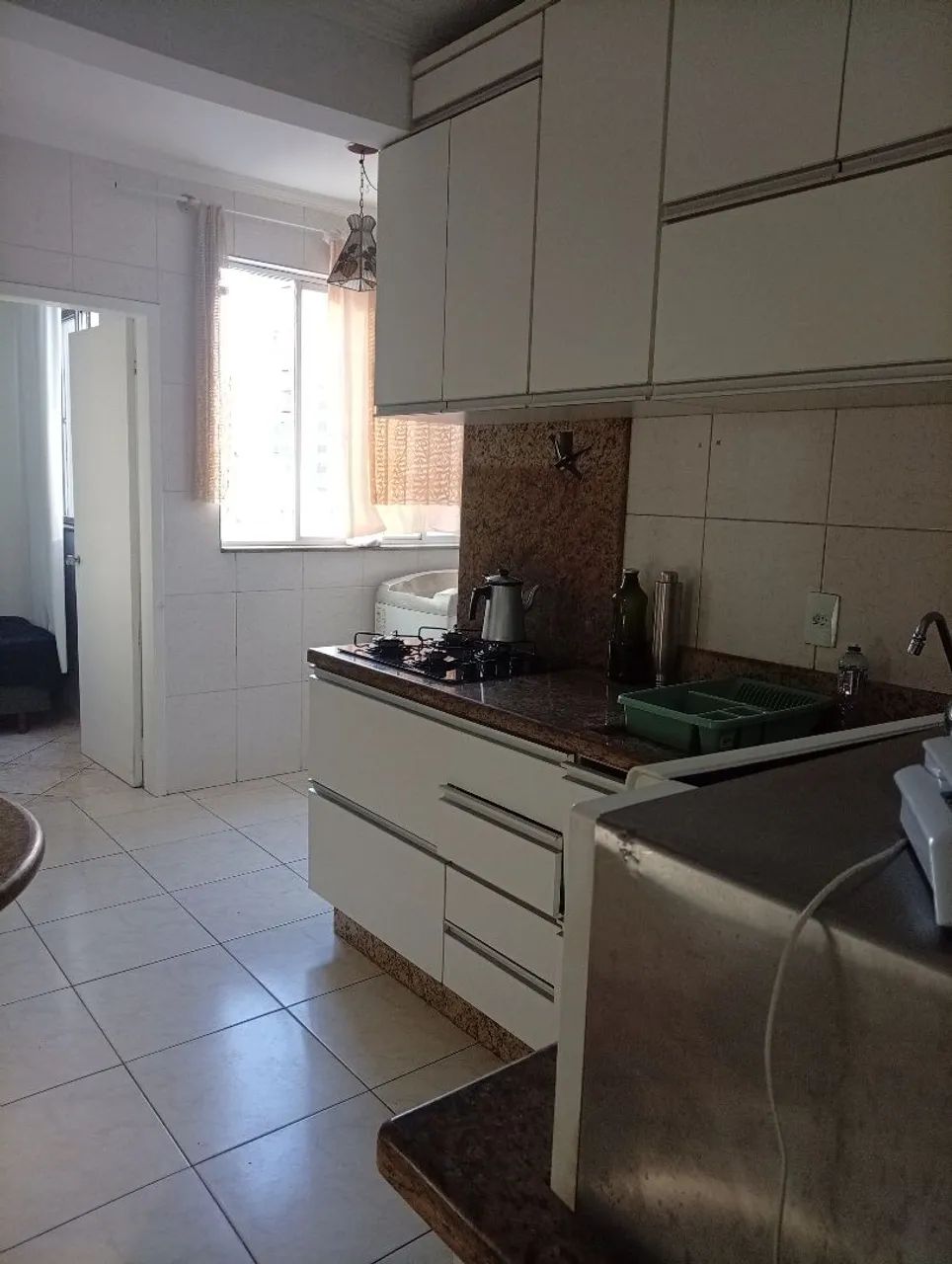 Alugo quarto  ótima localização com varios comércio proX beira mar de são José.  - Foto 4