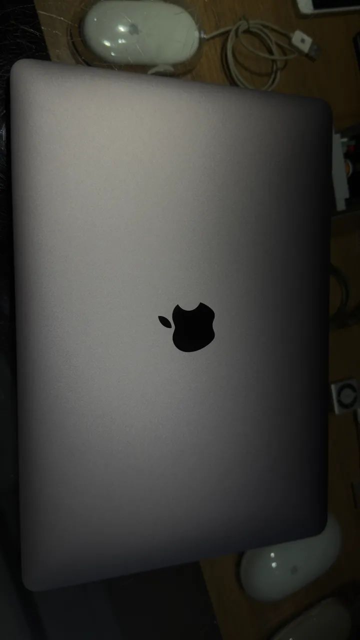 MacBook Pro Apple notebook premium