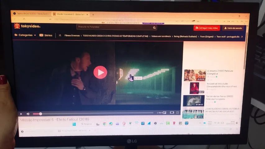Monitor LG 20MK400H com defeito - Foto 3