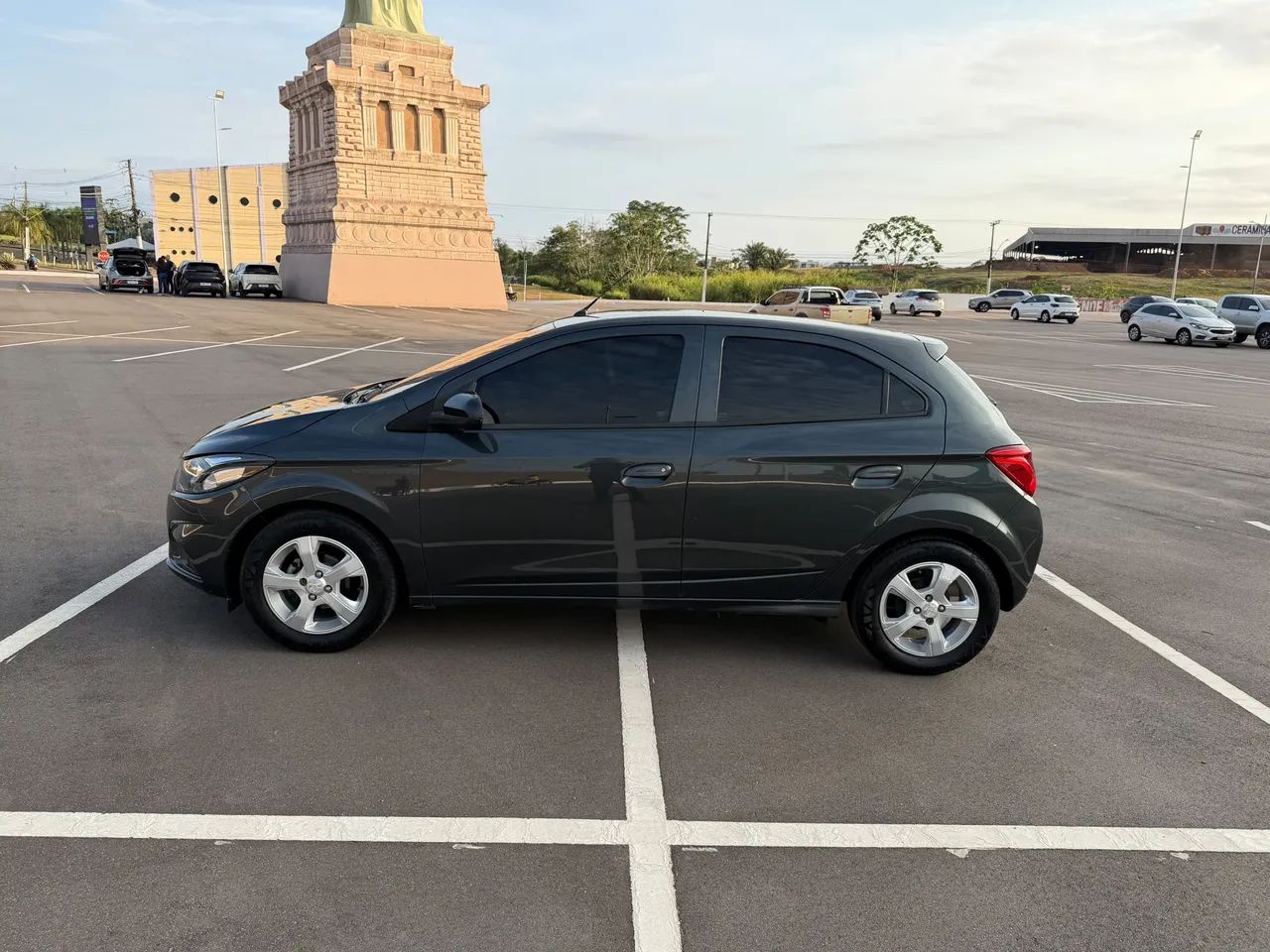 Chevrolet Onix Hatch LT 1.4 8V Flex Mec. 4P 2019 - Foto 5