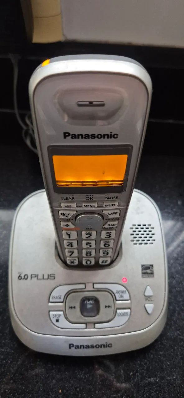 Telefone sem Fio Panasonic base + 2 remotos - Foto 2
