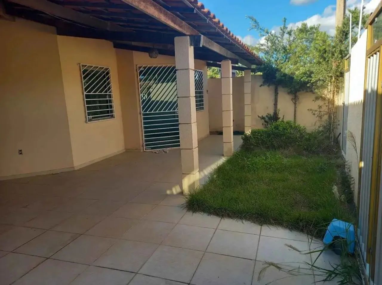 Vendo casa no jaderlandia Mf