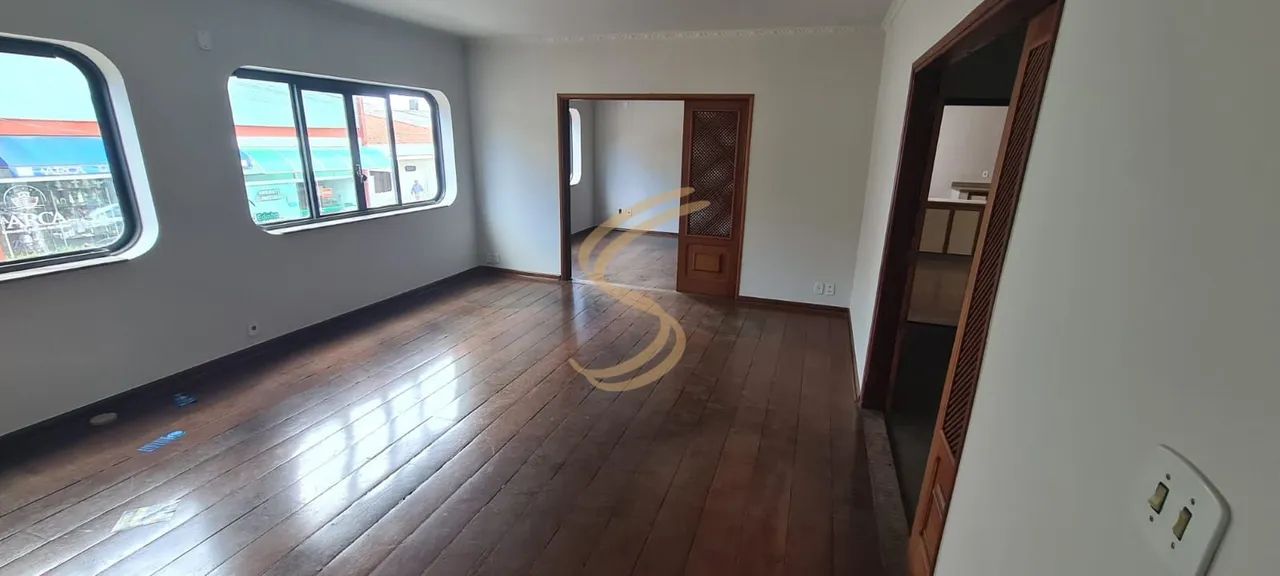 Casa comercial de Esquina à Venda no Centro com 4 Quartos e 800 m² Construídos - Foto 5