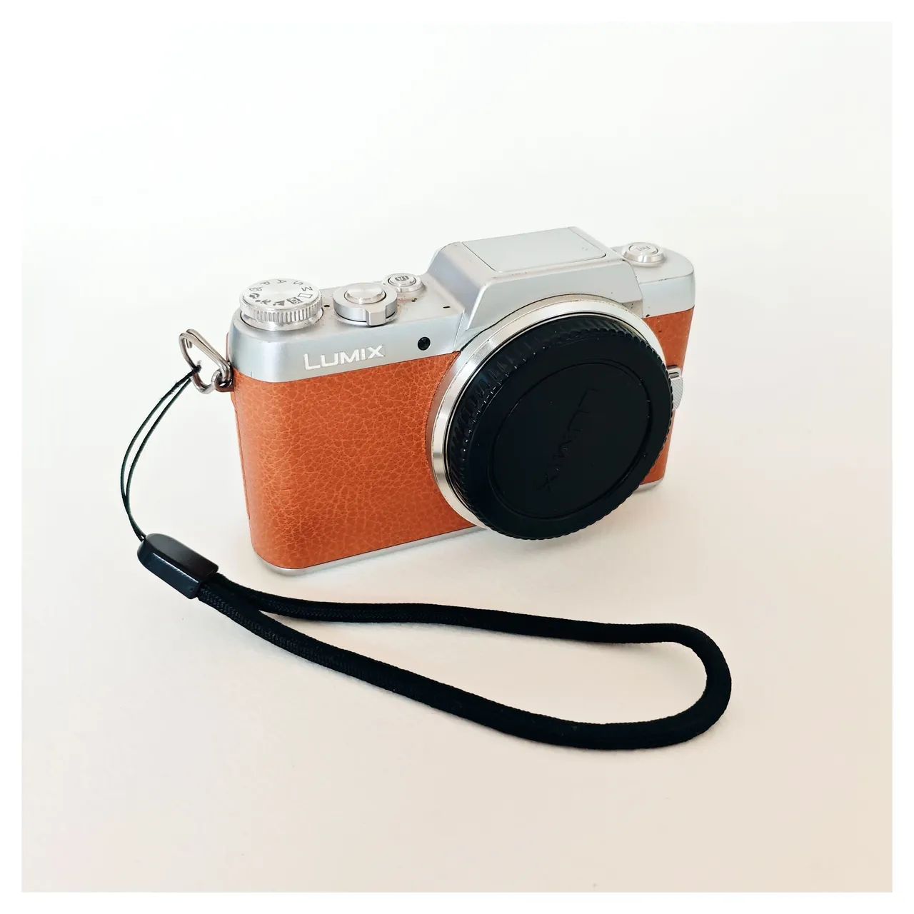 Kit Câmera Mirrorless Panasonic GF7 + Lentes Olympus + Acessórios