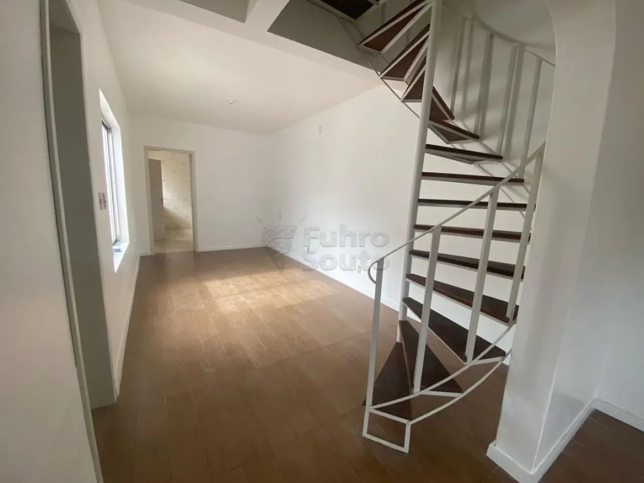 Vende-se sobrado no Centro da Cidade! - Foto 2