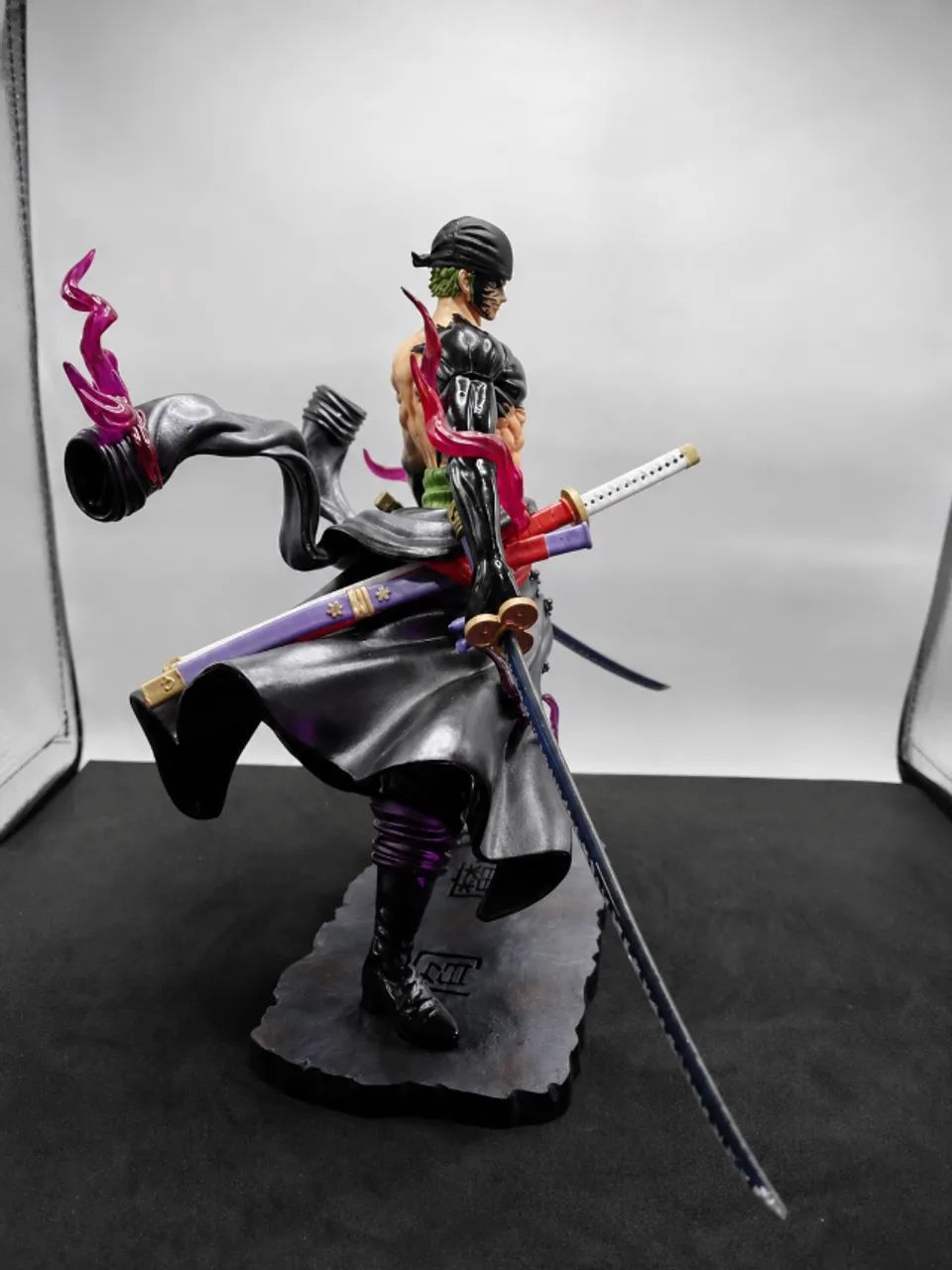 Roronoa Zoro 24cm - Figure One Piece - Foto 2