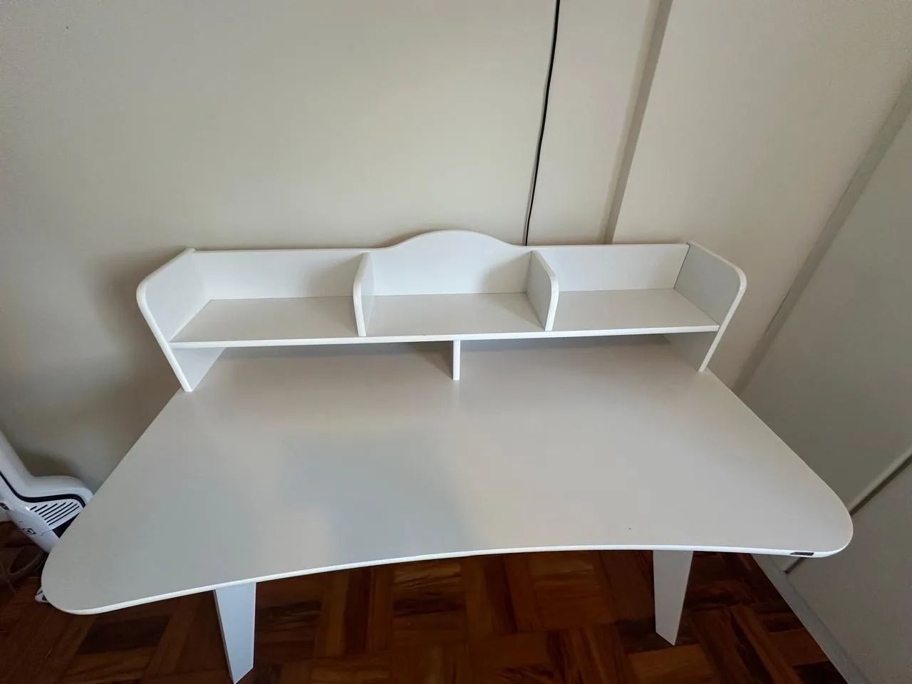 MESA DE ESCRITÓRIO BRANCA - SOFIA ARTELY - Foto 2