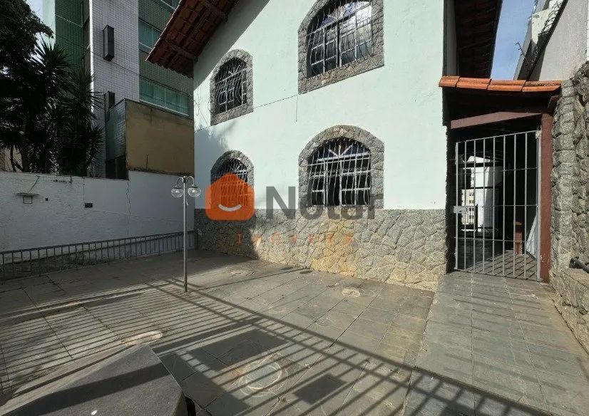 Casa Para Aluguel no Cidade Nova 04 quartos 03 vagas