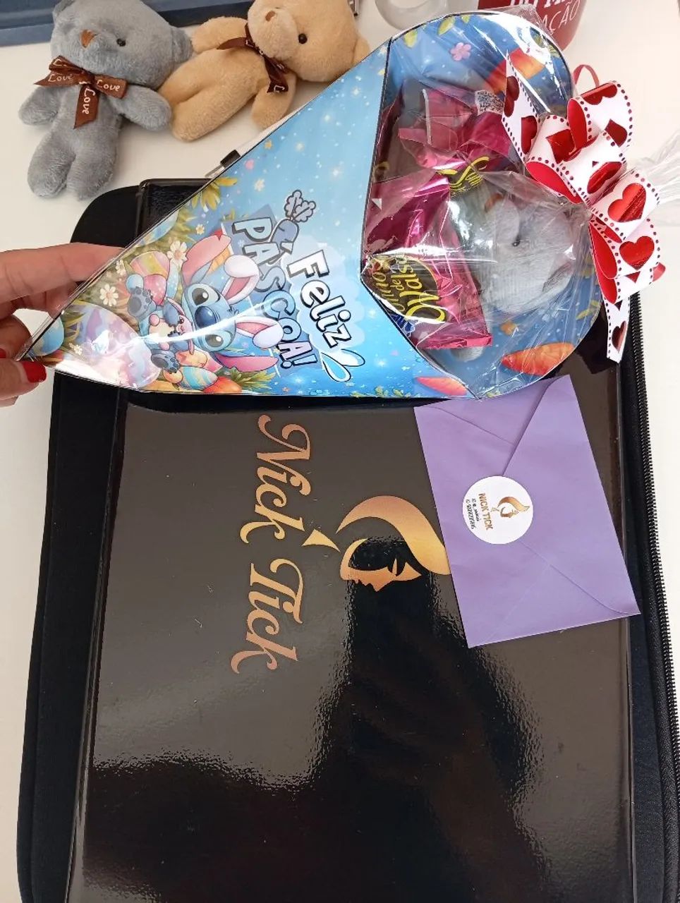 Buquê cone personalizado pra presente de páscoa com chocolate  - Foto 5
