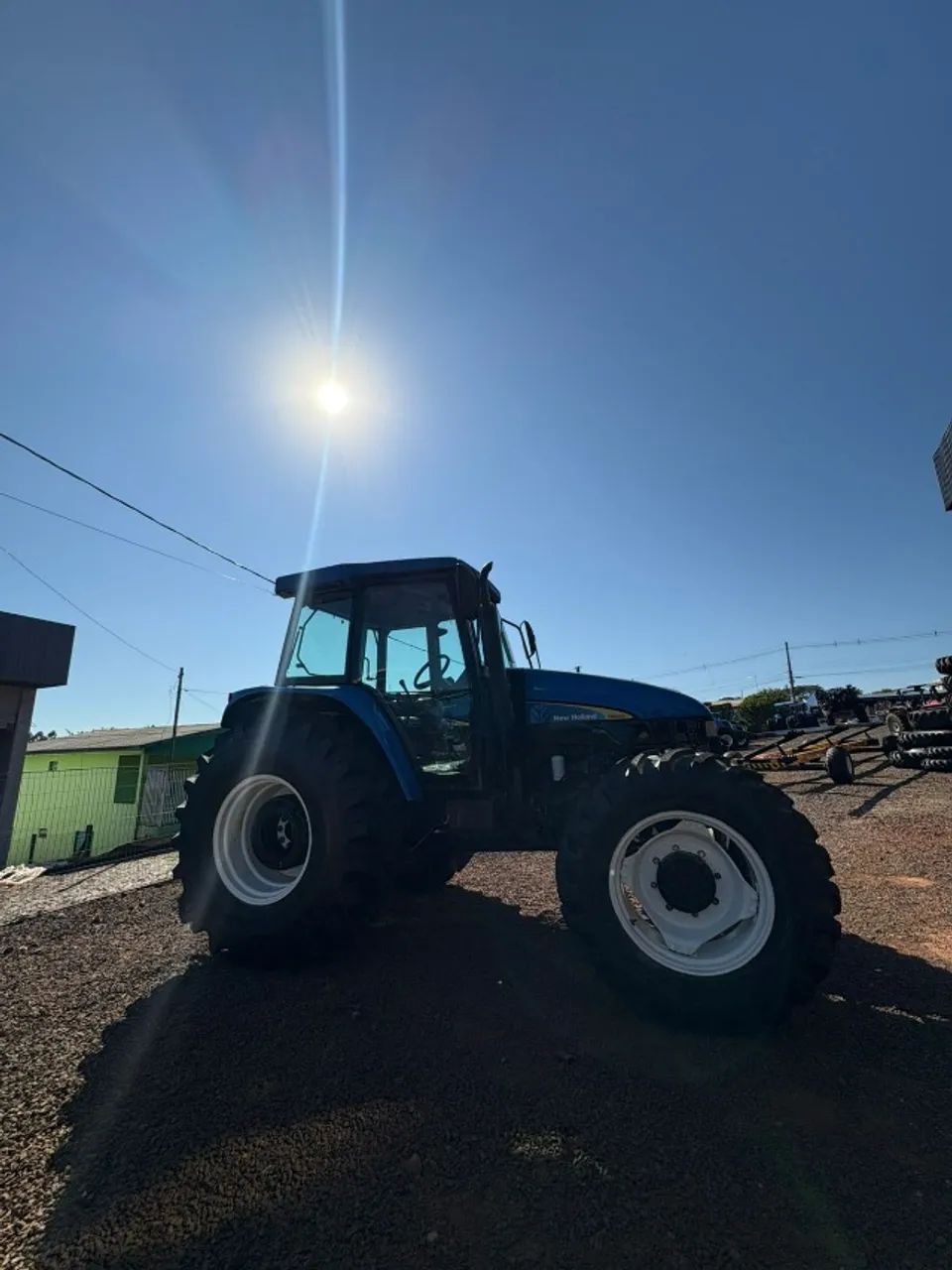 TRATOR NEW HOLLAND, MODELO TS 6020, CABINE ORIGINAL, ANO 2011 - Foto 2