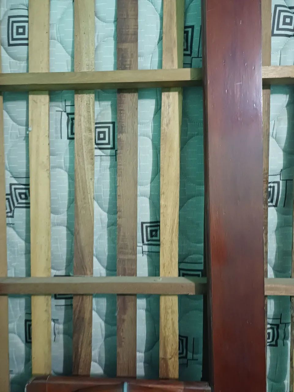 CAMA DE SOLTEIRO MADEIRA MACIÇA COM COLCHÃO NO ORTOPÉDICO - Foto 3