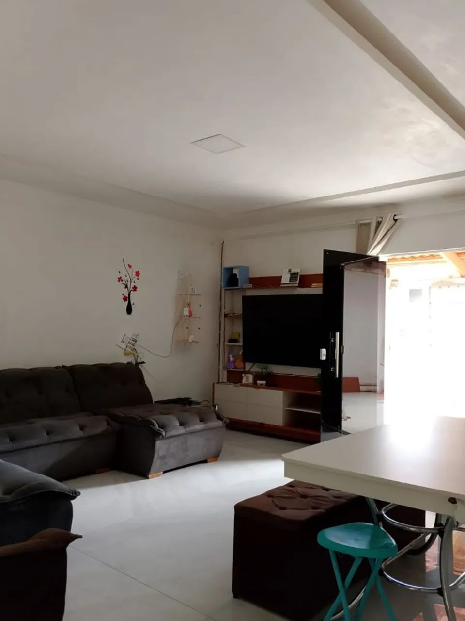 Senhor do Bonfim Casa Espaçosa e Bem Arejada
