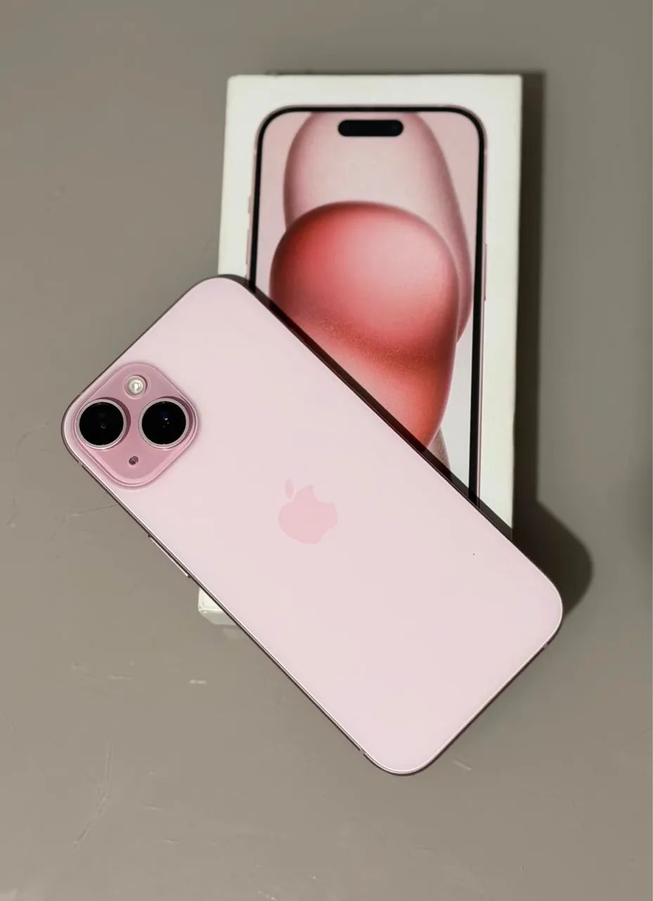 iPhone 15 128GB muito novo
