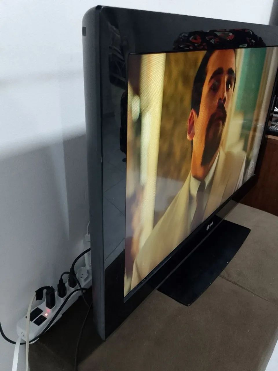 TV LG 32 polegadas não é Smart  - Foto 3