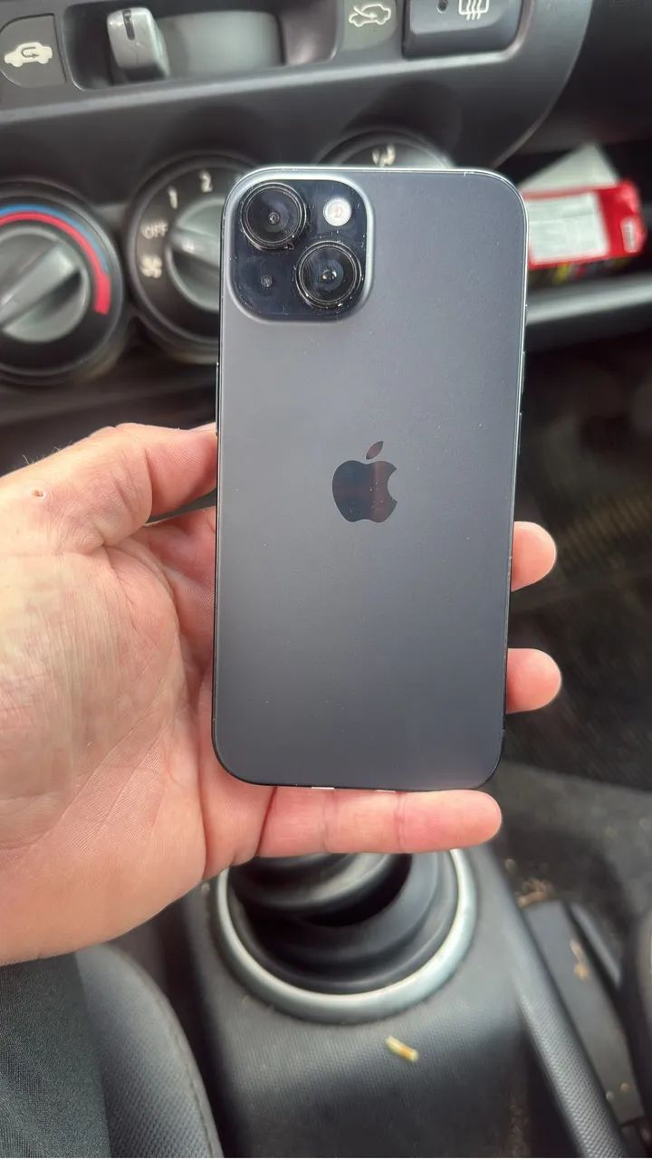 iPhone 15 