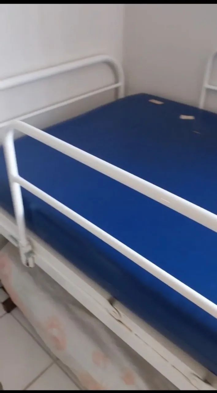 Cama hospitalar, Colchão e Cadeira de Banho  - Foto 2