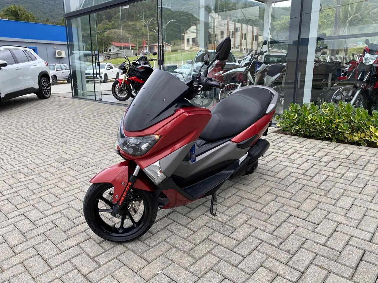 YAMAHA NMAX 160
