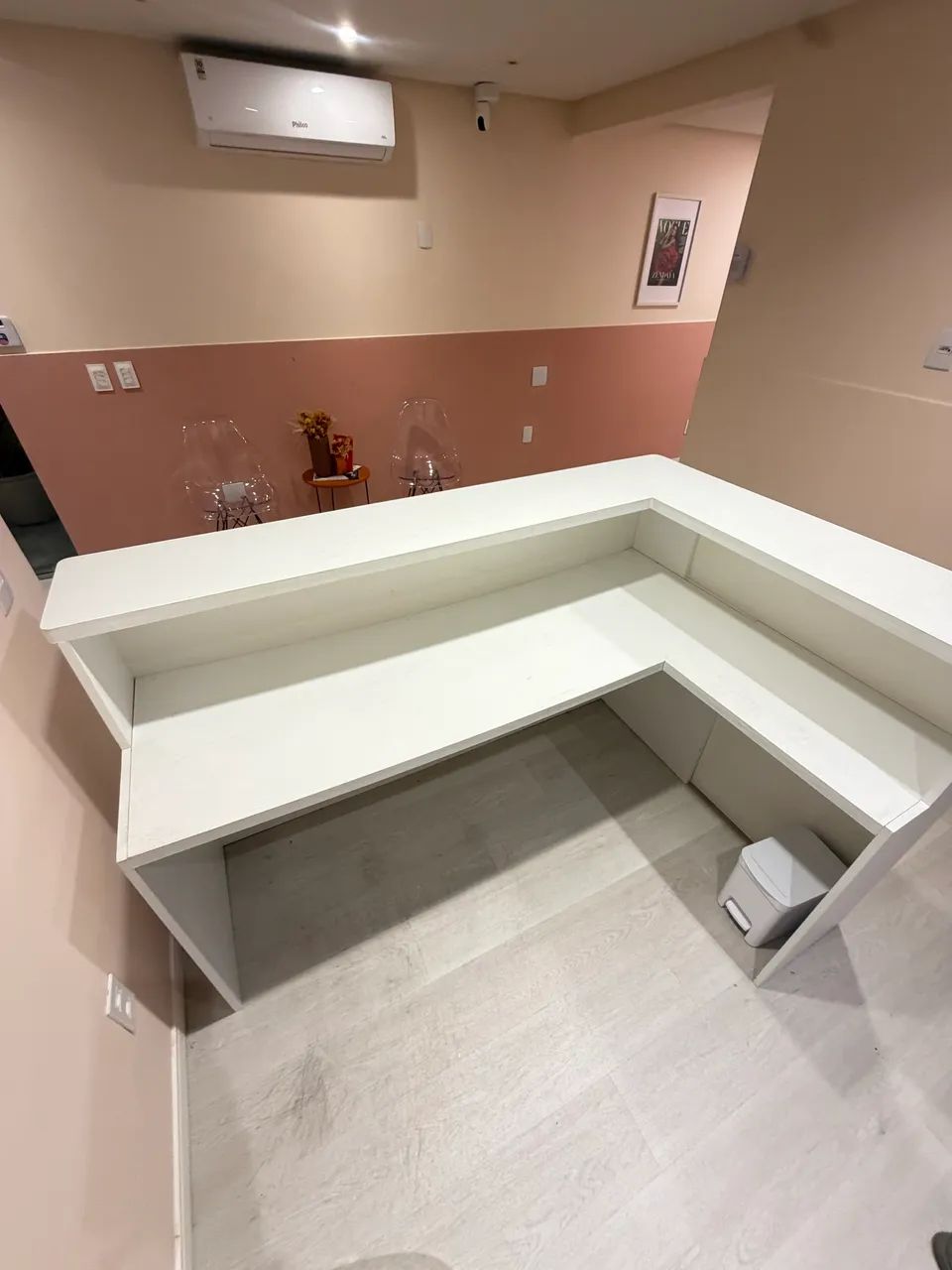 Balcão de recepção - Foto 2