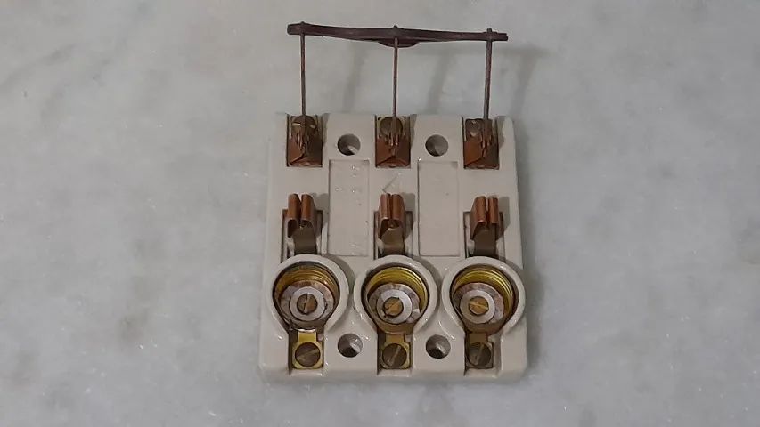 Chave Faca Antiga L&C Trifásica Fusível Rolha 30A 125V DNIG 2414