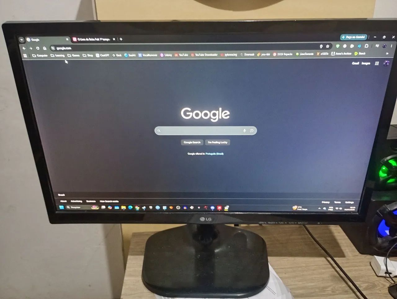 Monitor LG 24 polegadas Full hd 1080p com cabos inclusos