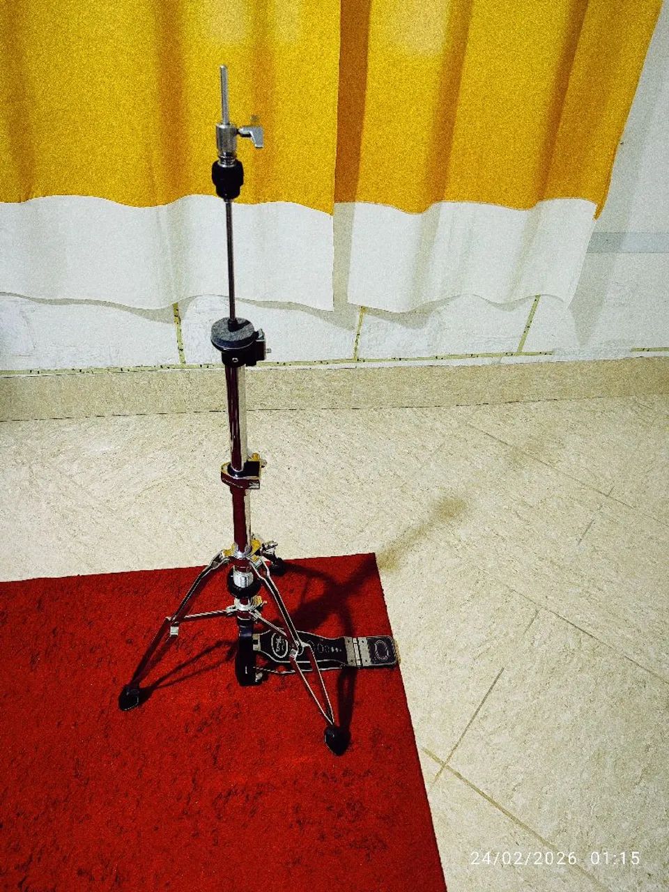 Máquina de chimbal odrey previlegio top pés giratória com mola de estensão semi nova  - Foto 2