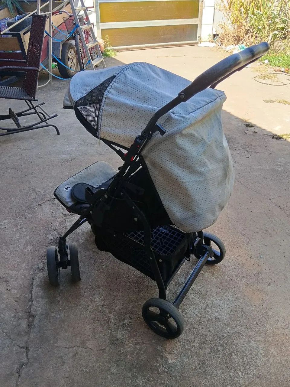 Vendo carrinho de bebê  - Foto 5