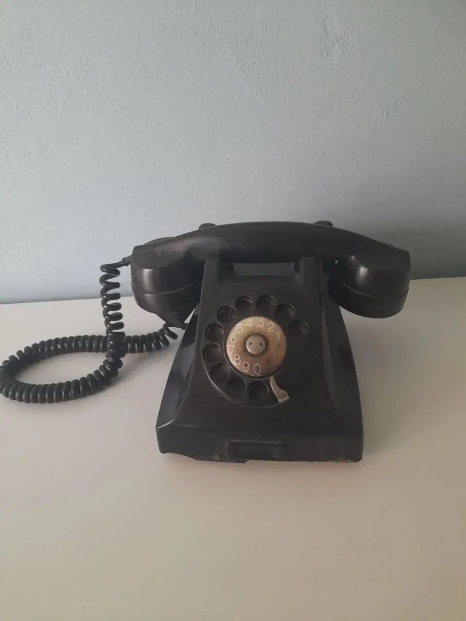 Antigo e clássico telefone de baquelite Ericson fabricado na década de 40/50 - Foto 2