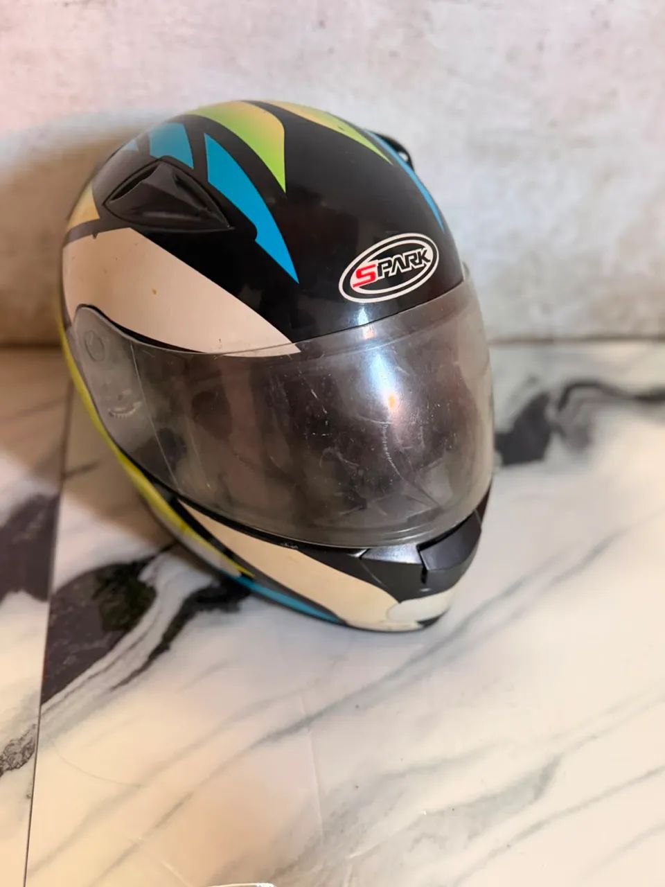 Capacete bom estado e barato 