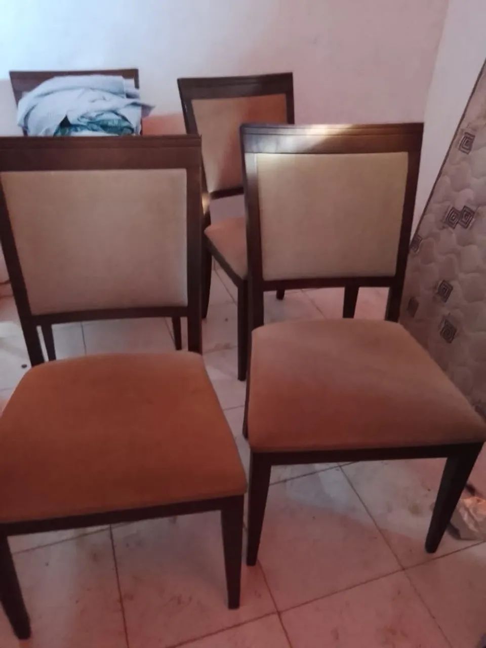 Mesa com cadeiras madeira maciça  - Foto 3