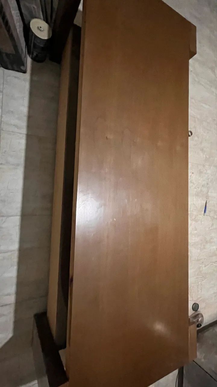 Rack de televisão com duas gavetas em excelente estado - Foto 3