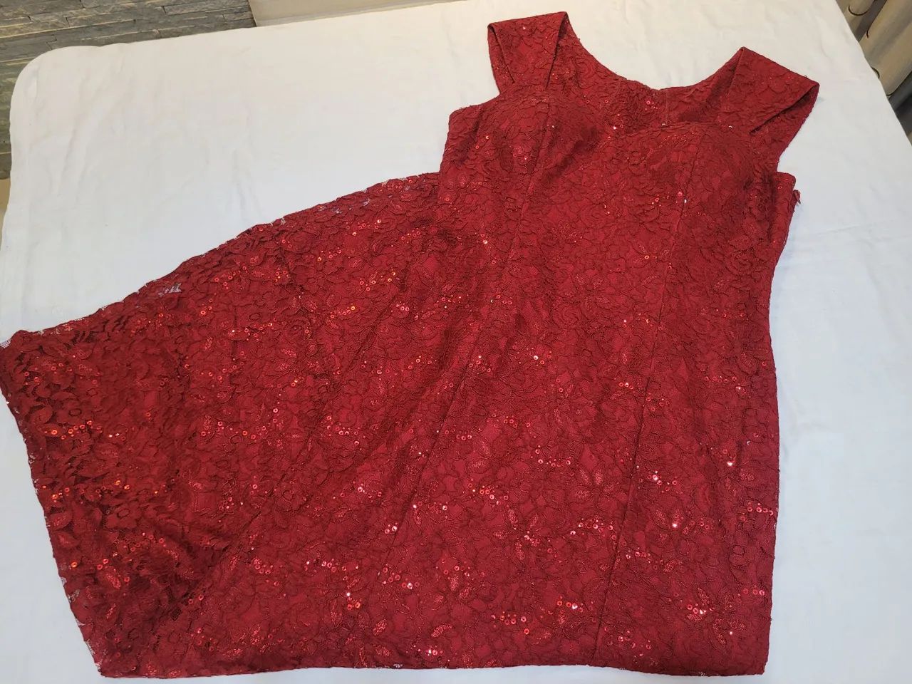 Vestido de festas em renda com brilho G - Foto 4