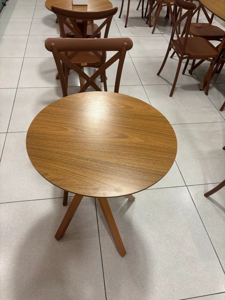 Cadeira e mesa 