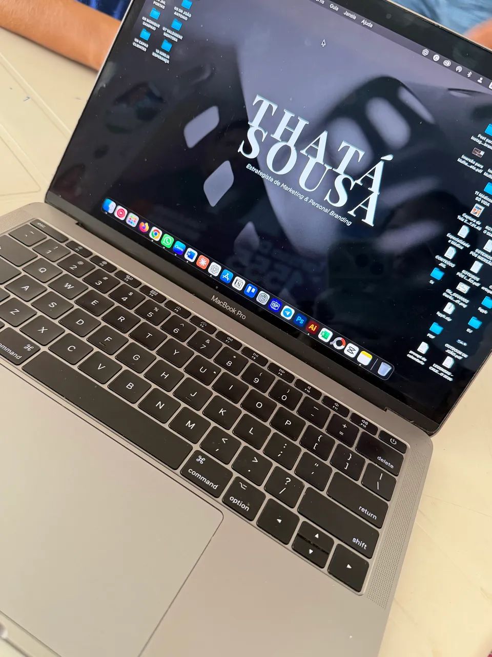 MacBook Pro - 256 gb core i7  20217  - Foto 3