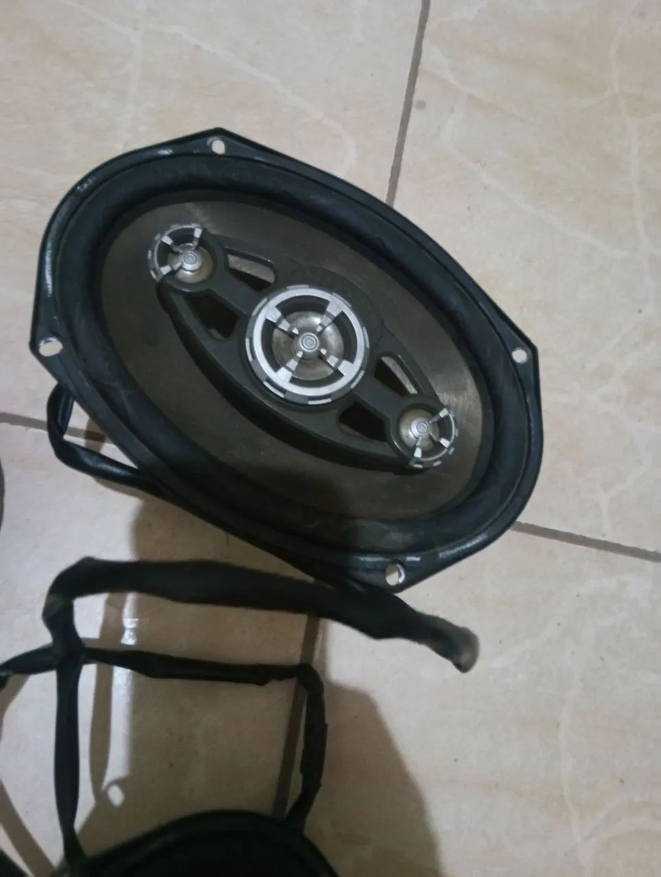 Auto falantes 6" e 4"  120, 70  watts  - Foto 3