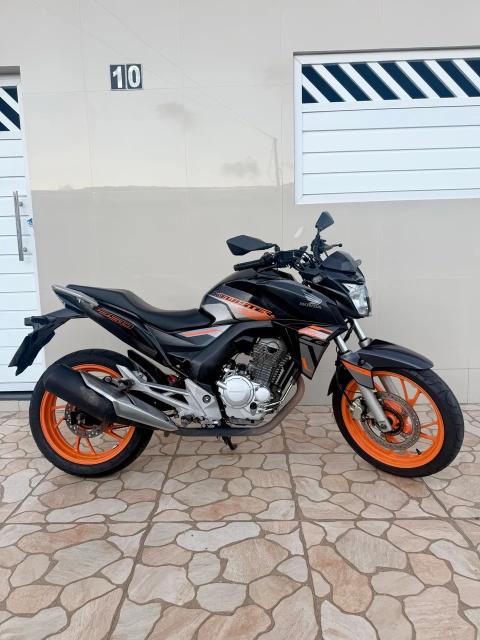 CB TWISTER 250 2021 ABS  - Foto 3