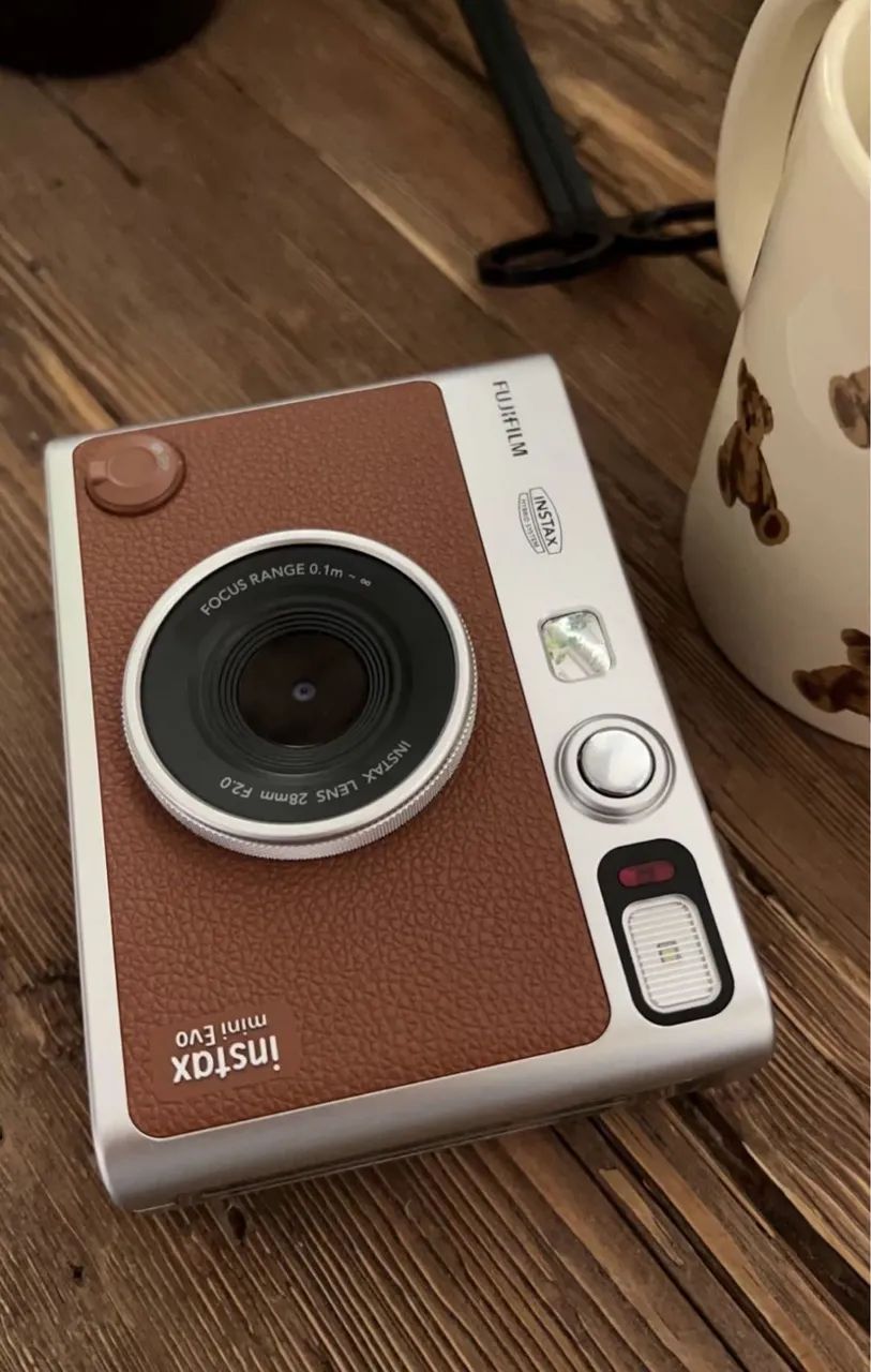 CÂMERA INSTAX MINI EVO
